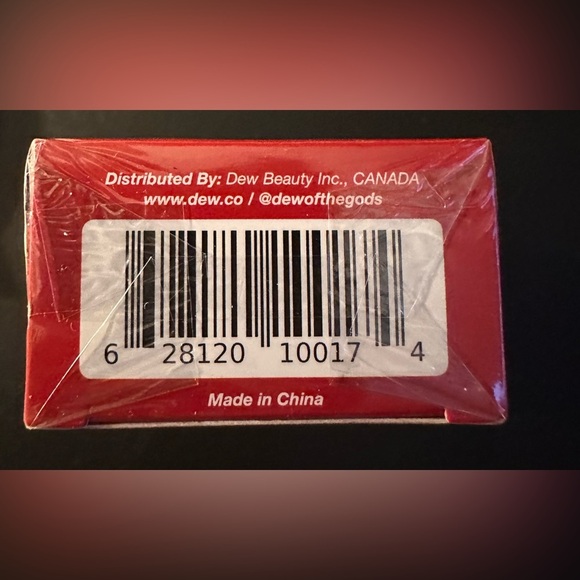 Pomeglaze Pomegranate + Retinol  Reparative Facial Oil (1.01 fl. Oz) - Picture 6 of 7